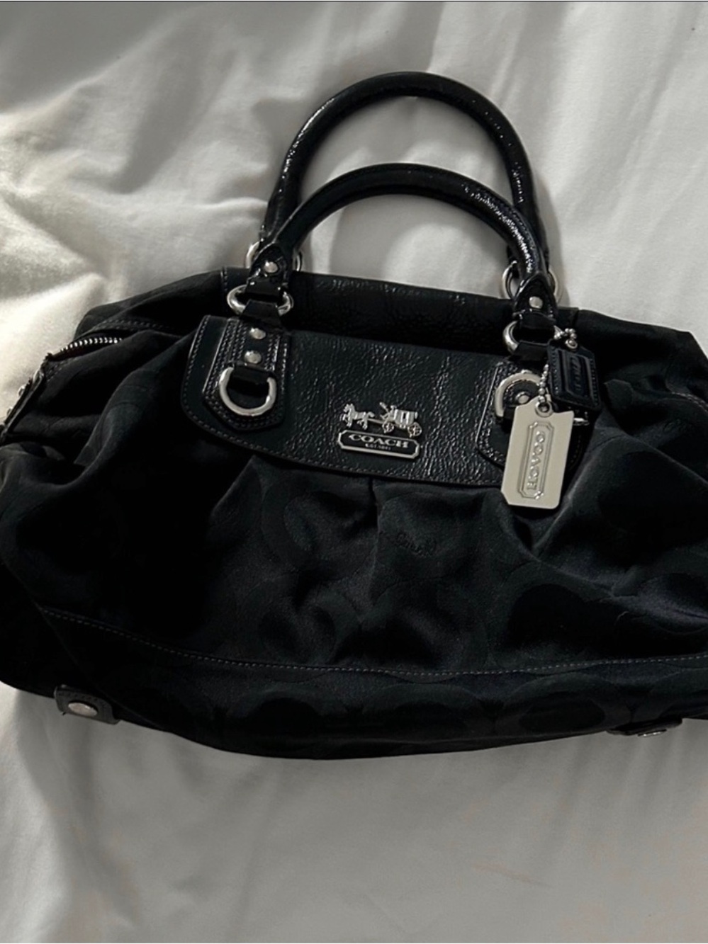 Coach Style K0826-12943 Signature Madison Maggie Satchel